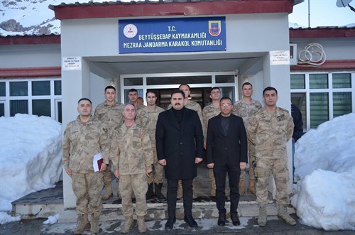 Kaymakamımız Sn. Kemal ÜLKÜ, Mezraa Jandarma Karakol Komutanlığını ziyaret etti.